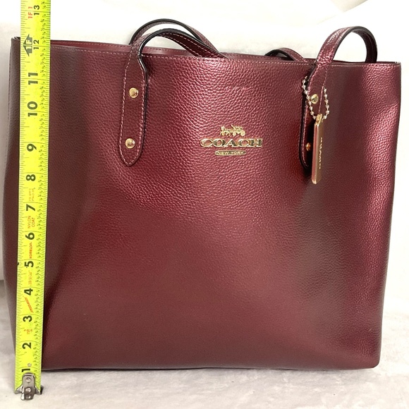 COACH Large Leather Town Tote Double Handle Shoulder Bag Style no F79983 - Picture 2 of 16